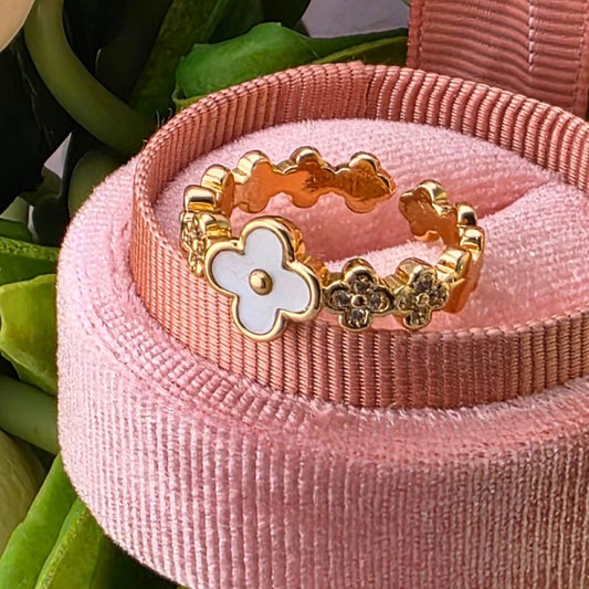 Clover Cross Ring Jewelry Golden Stella