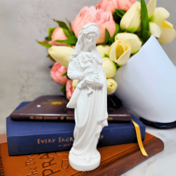 Petite White Madonna and Child Statue Statue Goldscheider of Vienna