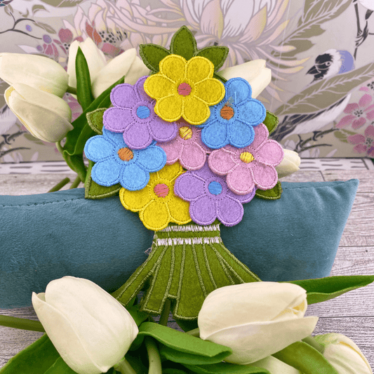 Sister Dulce Gift Shop. Catholic Store, Religious Store,  Floral Wine Topper