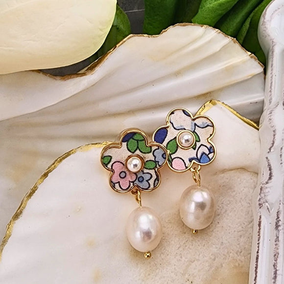 Floral Flower With Pearl Earrings